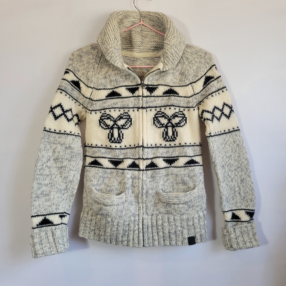 Aritzia Sea To Sky Sweater